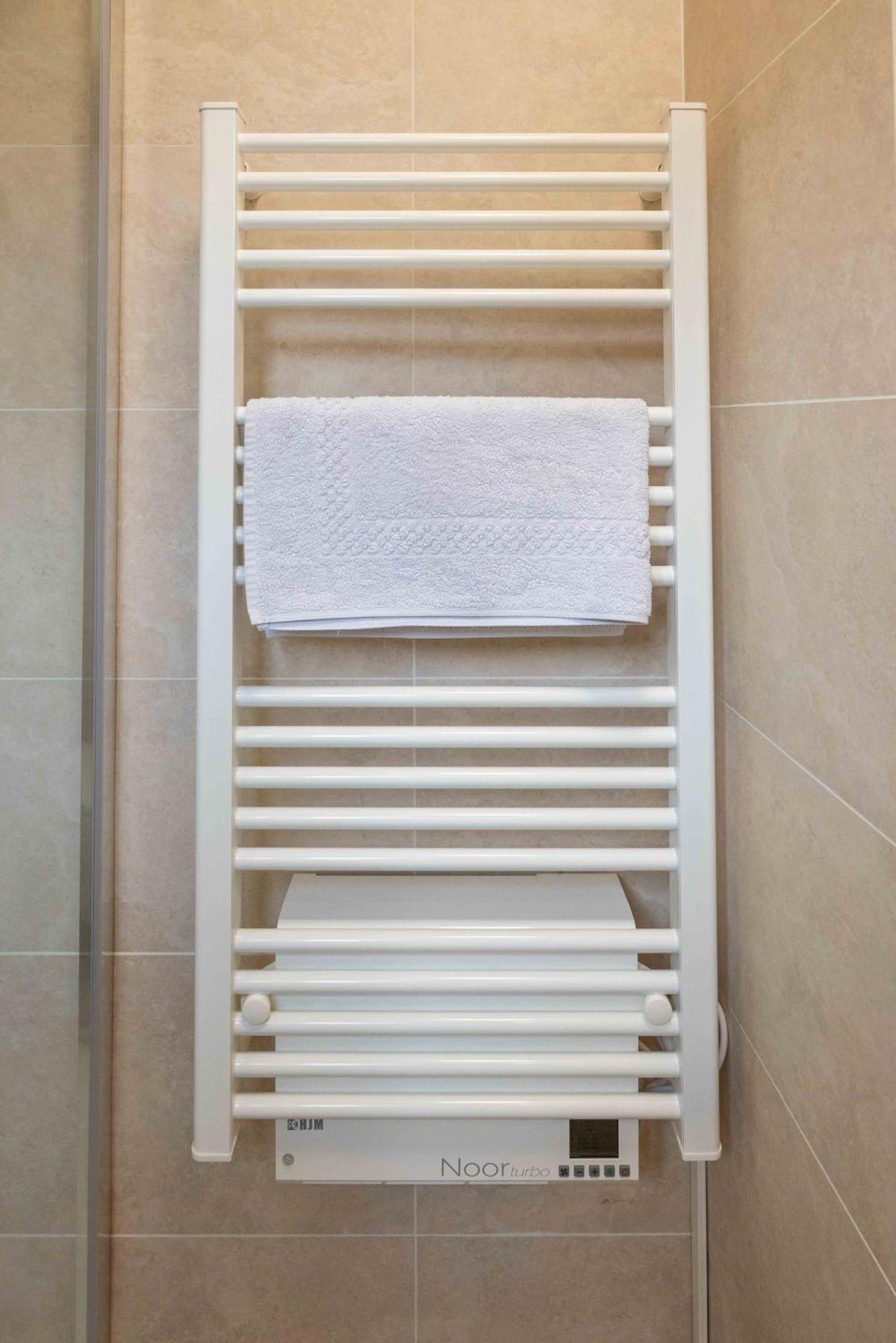 Well Located Apartment In Paris Extérieur photo